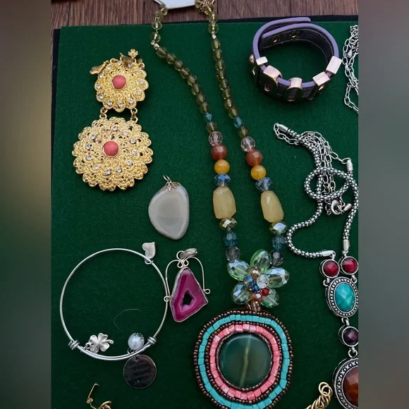 Lot of mixed Jewelry (#2) - Picture 12 of 12